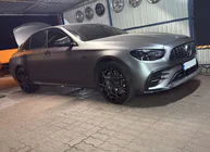Mercedes E-class W213 2016–2023 Voorbumper lip spoiler (voor AMG-Line 2020+, dry carbon) foto 11