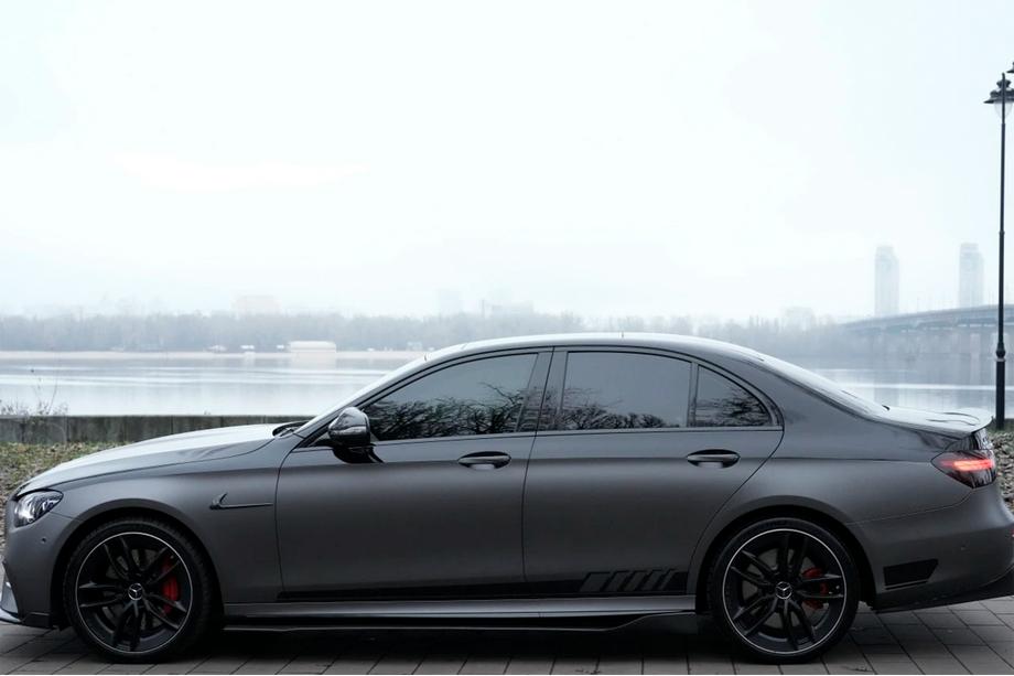 Mercedes E-class W213 2016–2023 Sideskirts (2016-2019, Carbon) Image