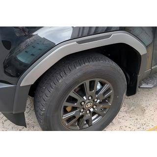 Wielkastlijsten Toyota Land Cruiser Prado 250 2023– foto 1