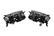 Toyota Land Cruiser 200 2007–2021 Restylingkit voor LC 300 High-Line (standaard set) foto 18