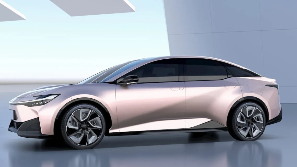 Review van de elektrische sedan Toyota bZ3