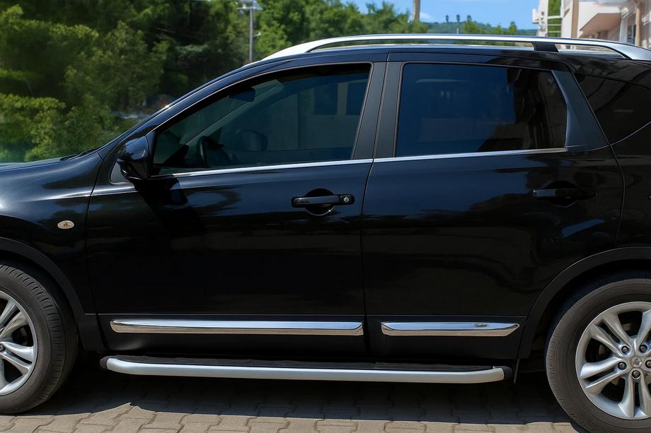 Nissan Qashqai 2010–2014 OmsaLine deurlijsten (set van 4, RVS) Image