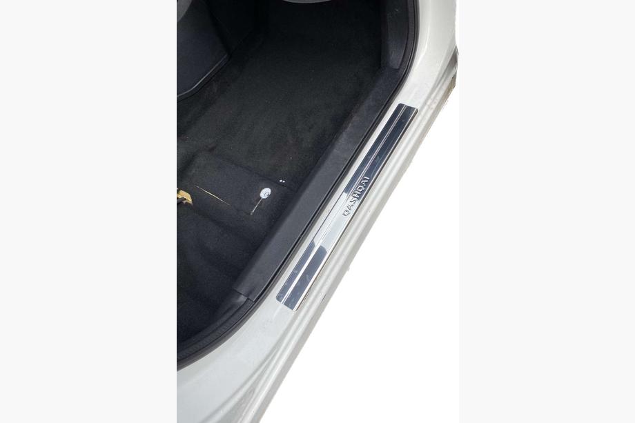 Nissan Qashqai 2014–2021 Omsa instaplijsten (4 stuks, RVS) Image