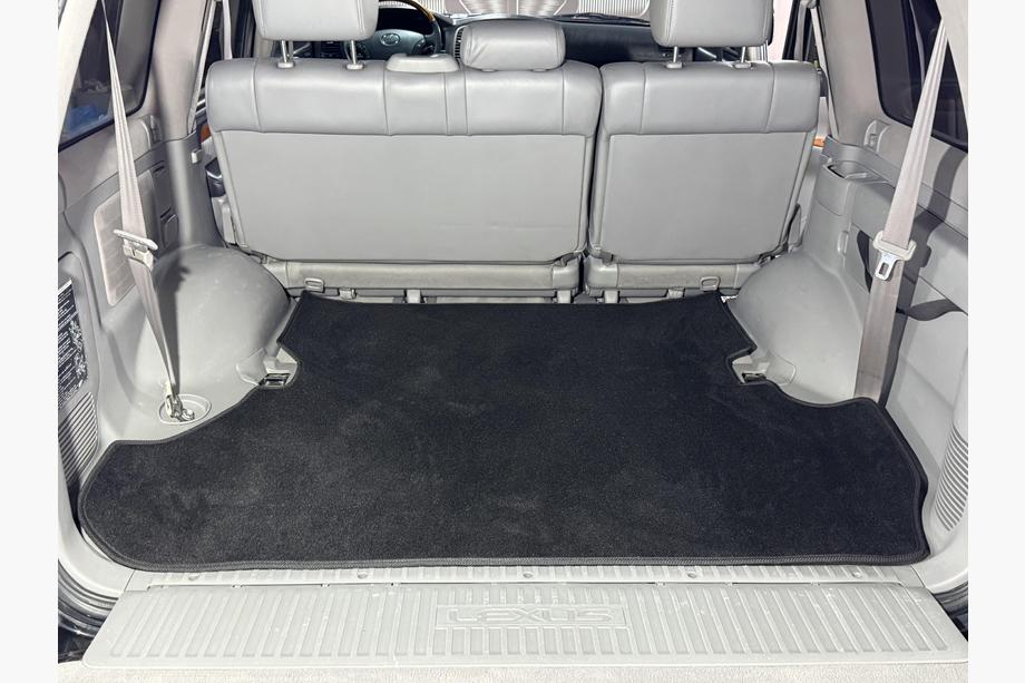 Lexus LX470 1998–2007 Textiele kofferbakmat Premium 2 stuks zwart (7 zitplaatsen) Image