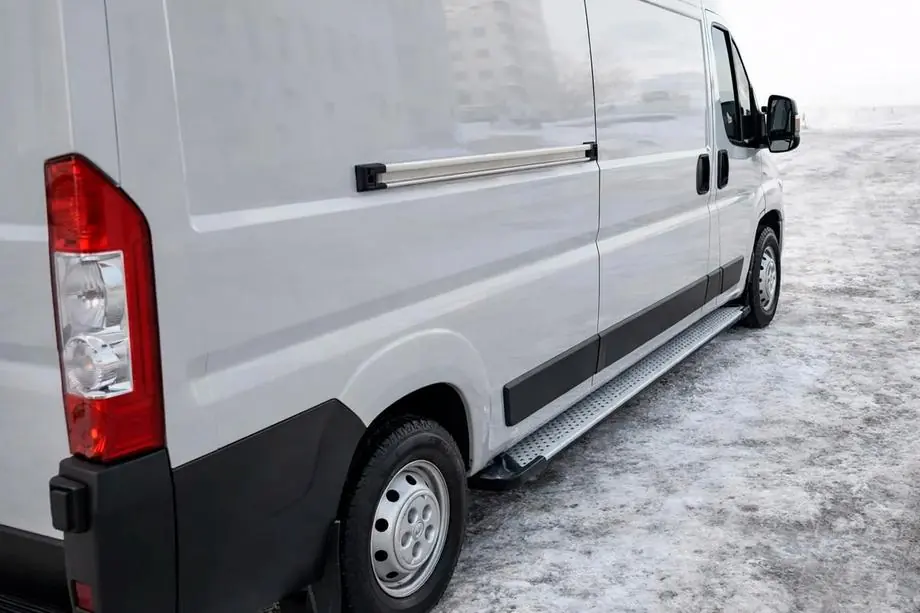 Peugeot Boxer 2006–2025 Zijsteps Allmond Grey (2 stuks, aluminium) Image