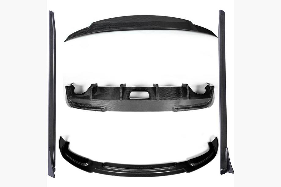 Infiniti G25/G35/37 (V36/CV36) 2006–2015 Carbon FullSet bodykit-set (voor G37 SD 2009-2013, carbon) Image