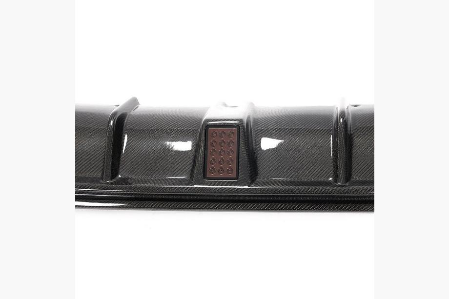 Infiniti Q50/Q60 2013–2024 V4 achterbumperdiffuser (voor Q50 Base/Sport 2014-2017, carbon) Foto 8