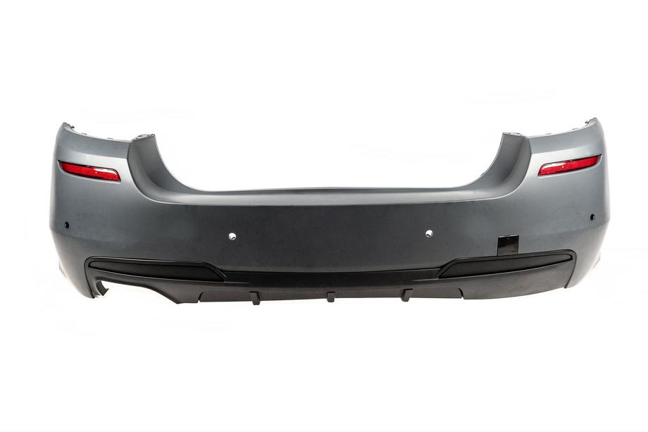 BMW 5 Serie F10/F11 2010–2016 Achterbumper met M-Performance diffuser (voor F10, voor dubbel uitlaatsysteem aan één zijde) Image