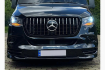 Mercedes Sprinter W907/W910 2018– Panamericana GT Chrome Premium V2 grille voor (met frame) foto 1