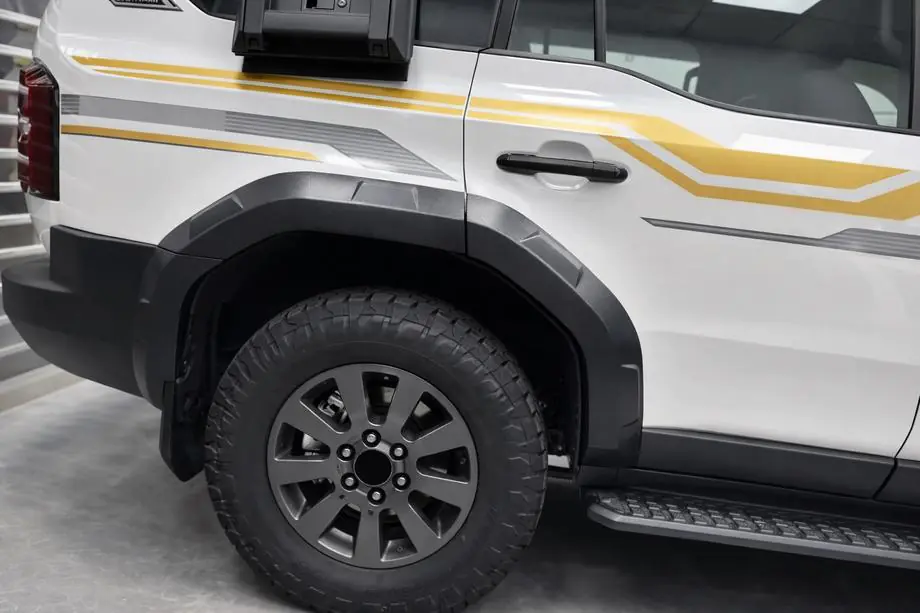 Toyota Land Cruiser Prado 250 2023– Set wielkastverbreders (12 stuks) Foto 4