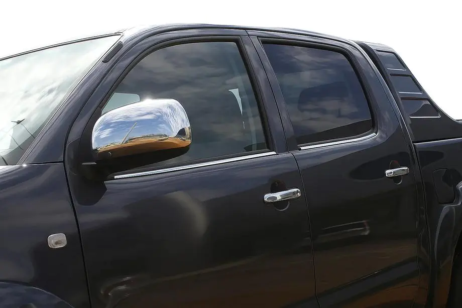 Toyota Hilux 2006–2015 Raamomlijsting (4 stuks, RVS) Image