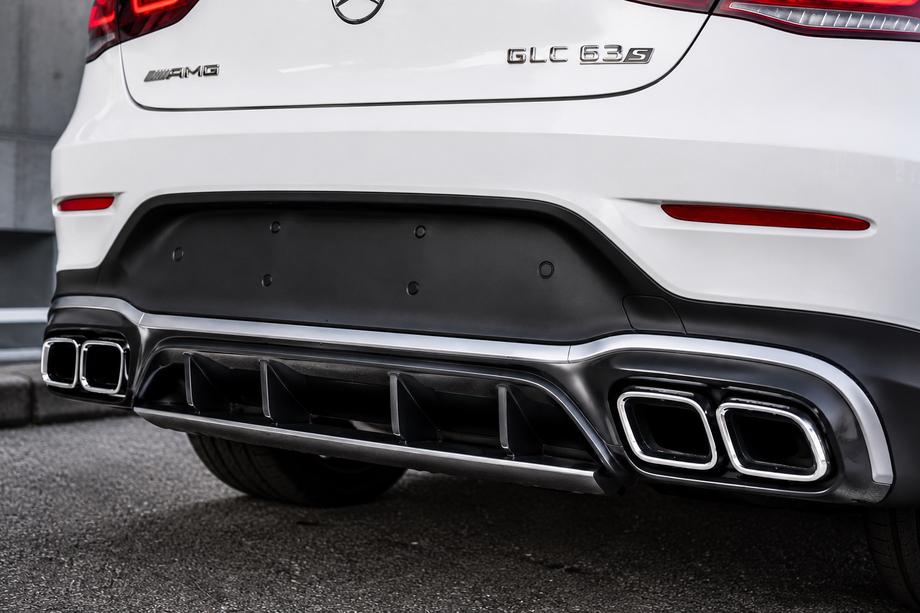 Mercedes GLC Coupé C253 2016–2023 Achterdiffuser met uitlaatsierstukken Silver (AMG63 design 2020-2022) Foto 2