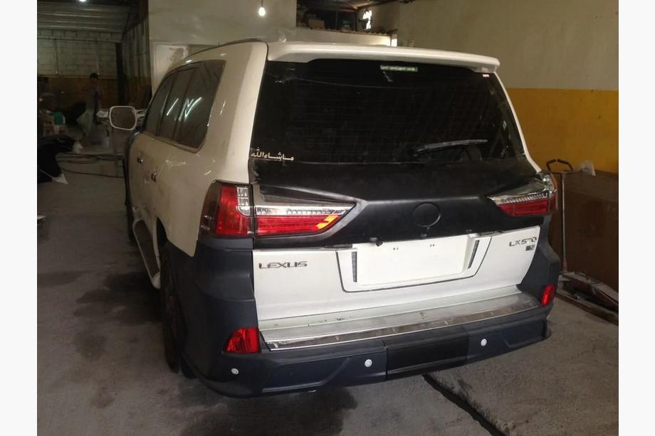 Lexus LX570/450d 2008–2022 Achterlichten uit GBT faceliftkit Image