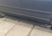 Volkswagen T5 2010–2015 Zijsteps X5-type zwart (2 st., aluminium) foto 3