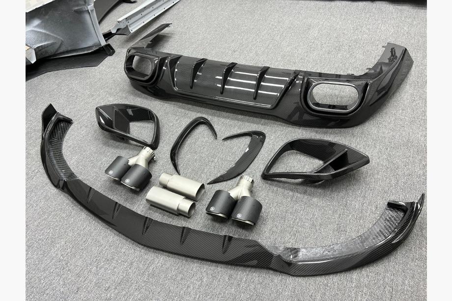 Mercedes AMG GT 4 X290 2018– BRB Carbon V2 bodykit (voor GT53 2018-2022) Image