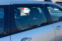 Mitsubishi Outlander 2001–2006 Raamdeflectoren (4 stuks, HIC) foto 3