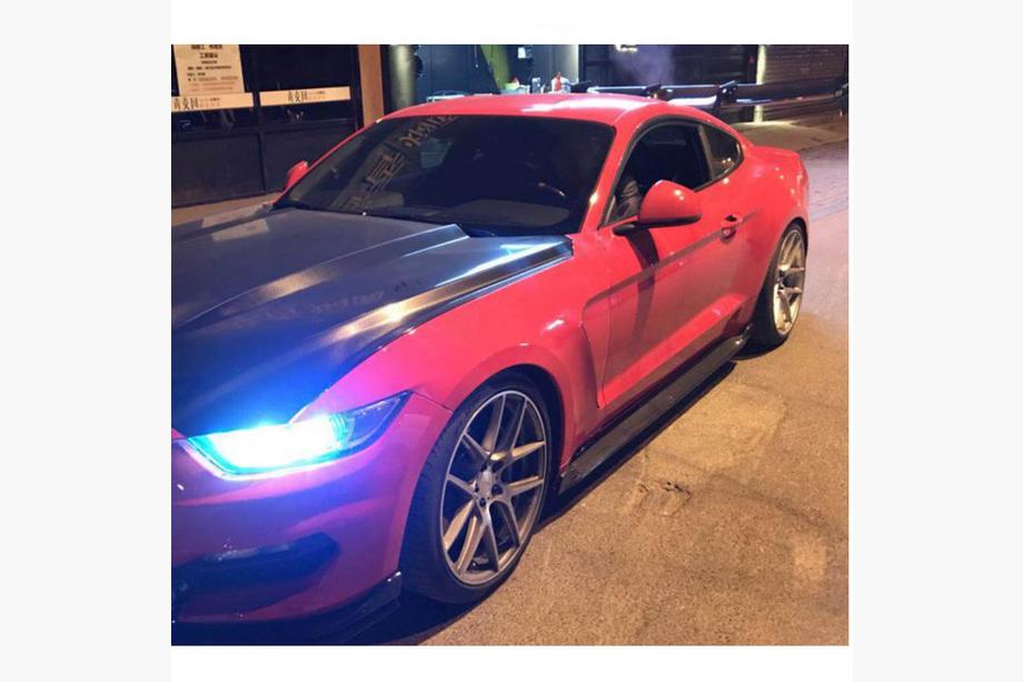 Ford Mustang 2015–2023 Sideskirts V2 (Carbon) Foto 2