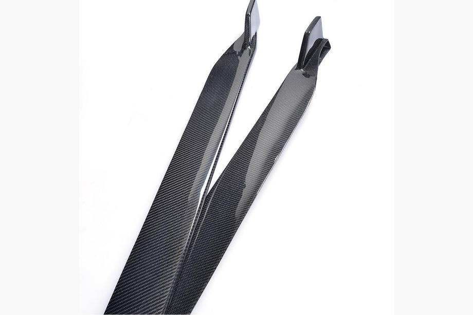 Ford Mustang 2015–2023 Sideskirts V2 (Carbon) Foto 5
