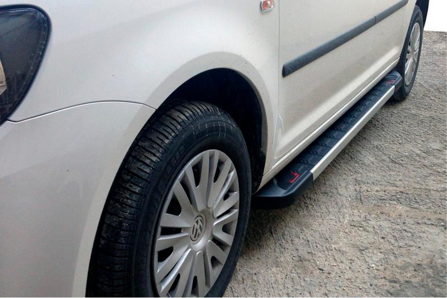 Volkswagen Caddy 2004–2010 Zijtreden Red-style (2 stuks, aluminium) Maxi basis Image