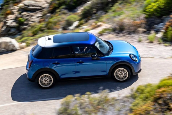 Review van de nieuwe Mini Hatch (F65) 5-door: vierde generatie icoon Foto 1
