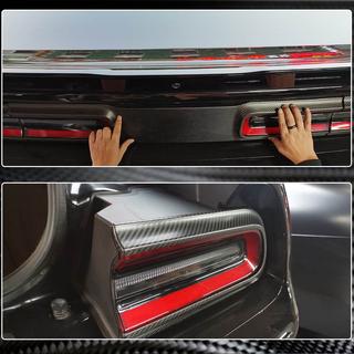 Achterklep afdekstrip (2015-2023, Carbon) Dodge Challenger 2008–2023 foto 3