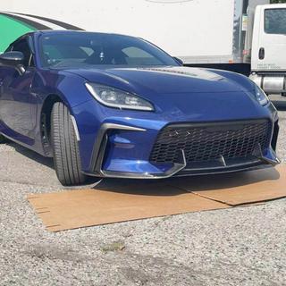 Carbon lip voor voorbumper Lip V2 (2021-2023, Carbon) foto 3