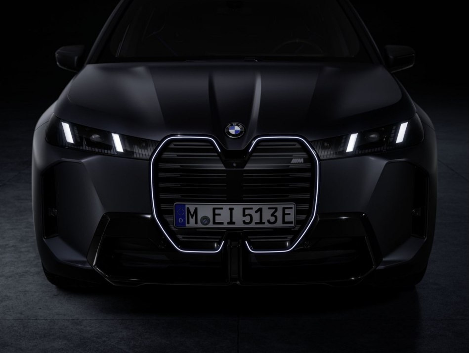 Review BMW iX M70: elektrische kracht in sportieve uitvoering