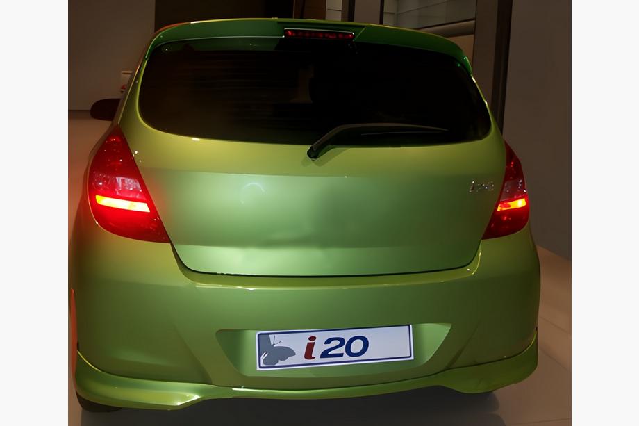 Hyundai I-20 2008–2012 Achterste onderste diffuserlijst (spuitklaar) Foto 1