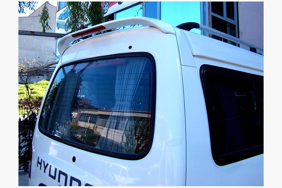 Hyundai H100 Spoiler (spuitklaar) Image