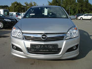 Opel Astra H 2004–2013 Voorste onderlip Sedan (spuitklaar) foto 1