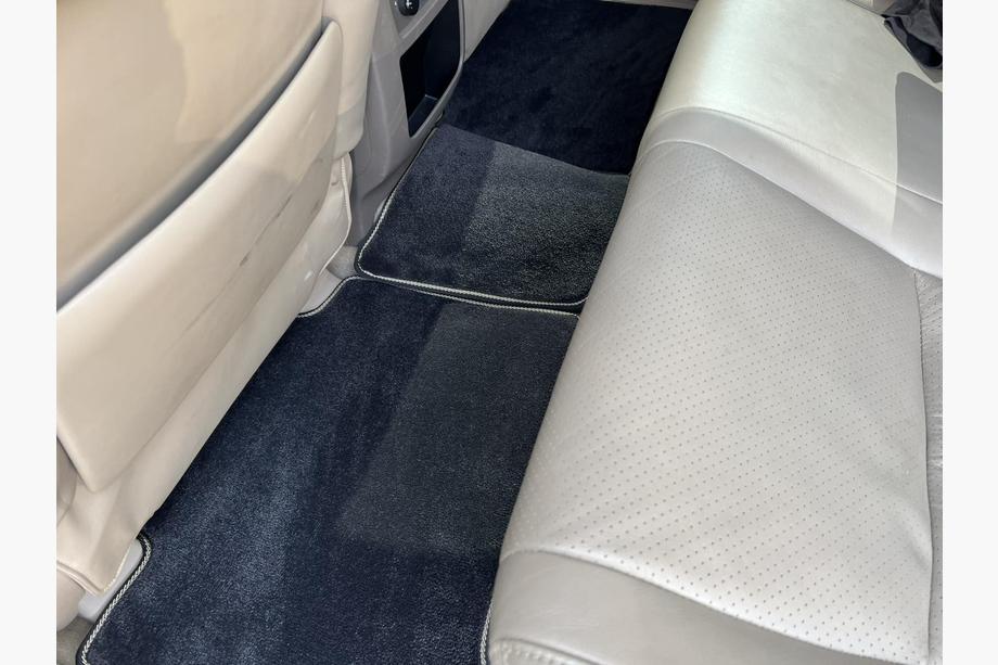 Toyota Land Cruiser Prado 120 2002–2009 Deluxe textiele vloermatten (2 rijen, zwart) Foto 3