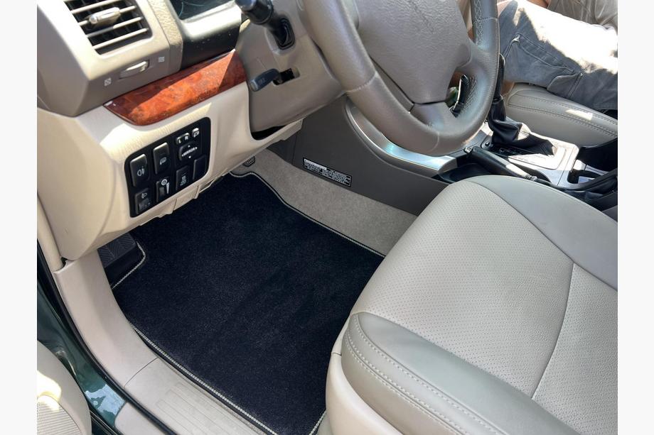 Toyota Land Cruiser Prado 120 2002–2009 Deluxe textiele vloermatten (2 rijen, zwart) Foto 1