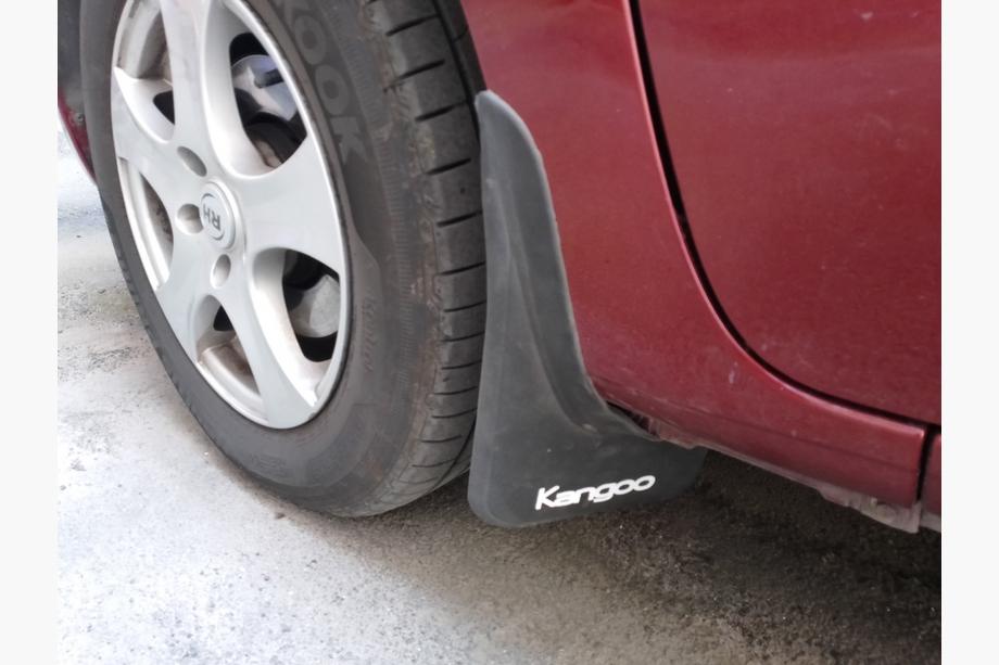 Renault Kangoo 2008–2020 Voorste spatlappen Turkije (2 stuks) Foto 8
