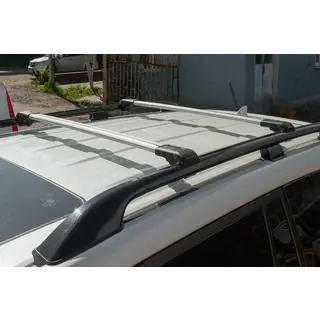 Dakdragers (dwarsdragers) voor standaard dakrails, afsluitbaar met sleutel, WingBar V1 (2 stuks) foto 1