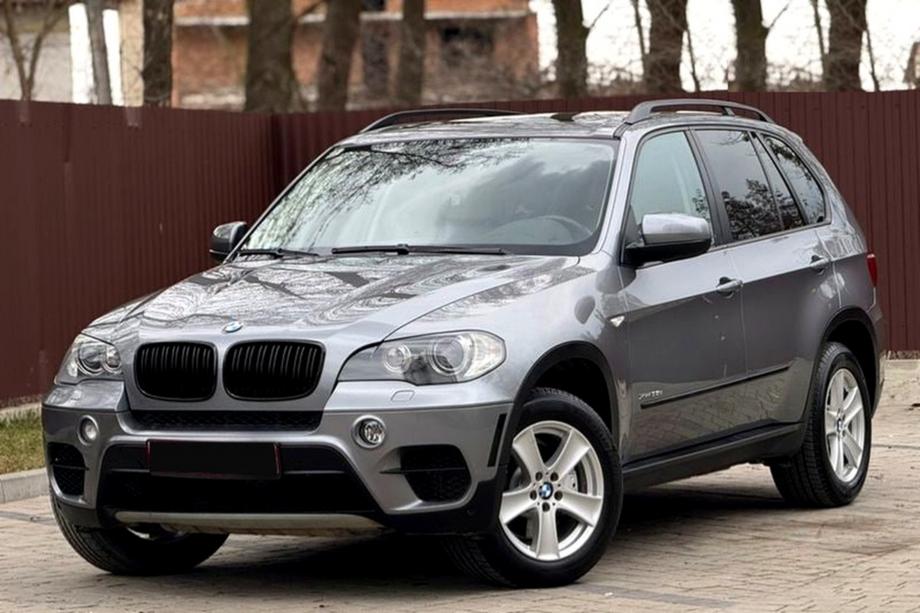 BMW X5 E70 2007–2013 OEM spatbordrandlijsten (sierlijsten) Rechtsachter (1 st.) Image