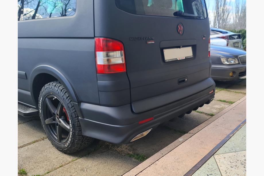Volkswagen T5 Caravelle 2004–2010 Kunststof kofferklepstrip (spuitklaar) Foto 2