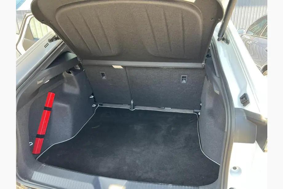 Volkswagen ID. UNYX 2024– Premium textiele kofferbakmat (Zwart) Image