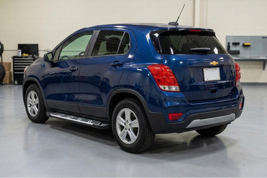 Chevrolet Trax 2012–2023 Sunrise side steps (set van 2, aluminium) Image