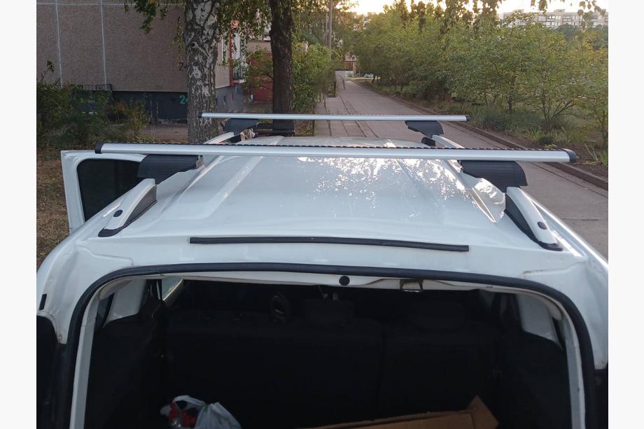 Dacia Dokker 2013–2022 Dakdragers (dwarsbalken) voor standaard dakrails, afsluitbaar Wizard V1 (2 stuks) 150 cm, Zwart Foto 3