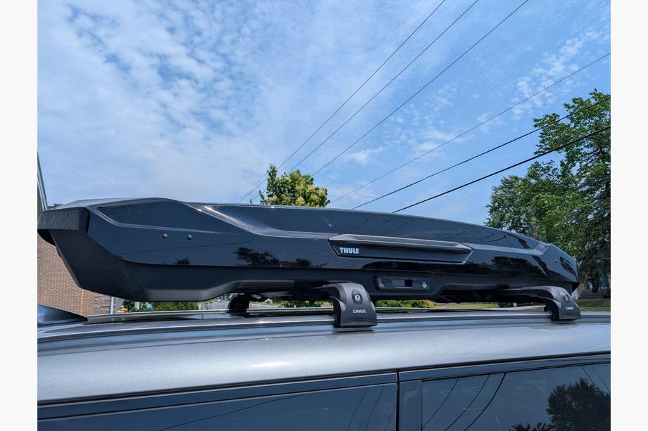 KIA EV9 Afsluitbare dwarsdragers voor geïntegreerde dakrails Ecem V2 (2 stuks) tot 120 cm, zwart Foto 16