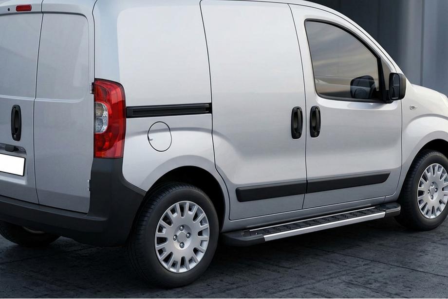 Peugeot Bipper 2008–2017 Side steps RedLine V1 (2 stuks, aluminium) Image
