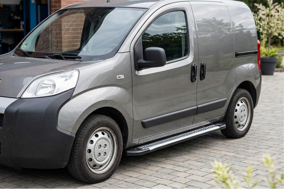 Peugeot Bipper 2008–2017 Line side steps (set van 2, aluminium) Image