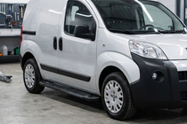 Peugeot Bipper 2008–2017 RedLine Black zijtreden (2 st., aluminium) foto 1