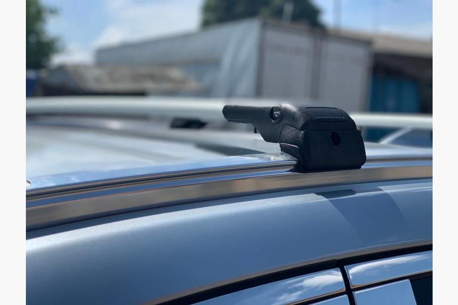 Peugeot Partner/Rifter 2019– Dakdragers (dwarsbalken) voor geïntegreerde dakrails Wingbar V2 (2 stuks) Zwart Foto 2