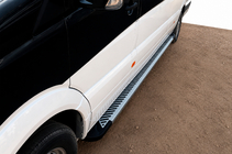 Volkswagen Crafter 2006–2016 Line side steps (set van 2, aluminium) foto 1
