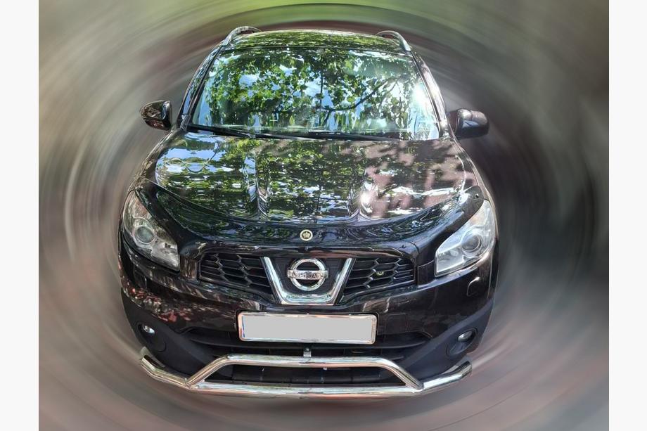 Nissan Qashqai 2010–2014 Voorbescherming (RVS) Image