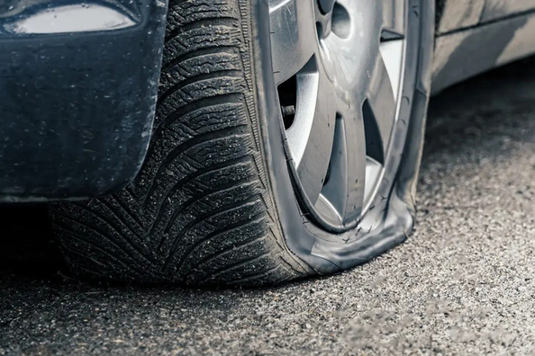Lekke band, geen reservewiel: wat nu?