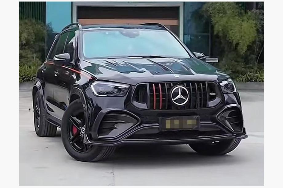Mercedes GLE W167 2018– Front bumper lip (voor GLE53/AMG-Line 2023-2026, carbon) Foto 1