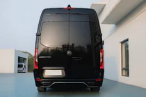Mercedes Sprinter W907/W910 2018– AMG achterbumper (voor middelgrote wielbasis, ABS) foto 1
