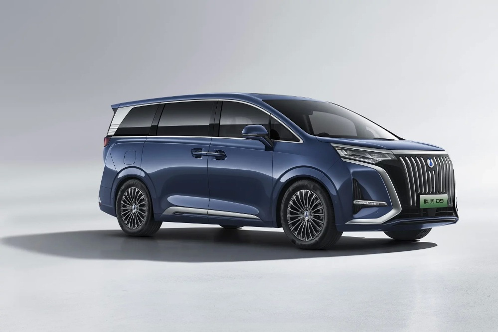 Review Denza D9 EV: luxe elektrische minivan